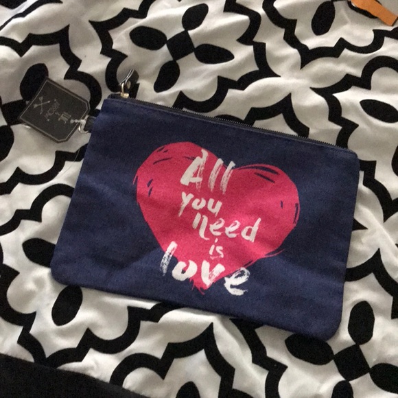 Clutch Pouch - Picture 1 of 3